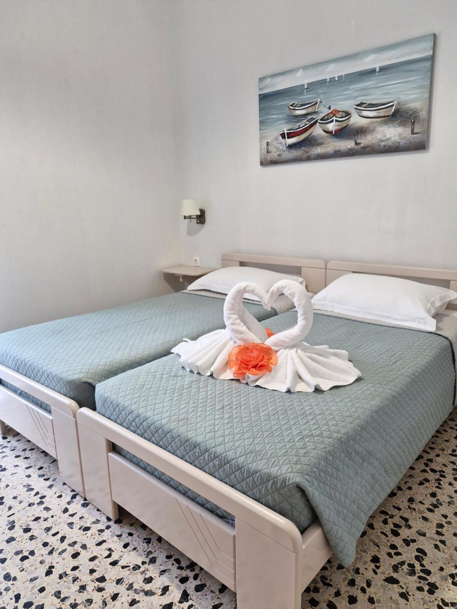 Angela Beach Apartments Votsalakia  Extérieur photo